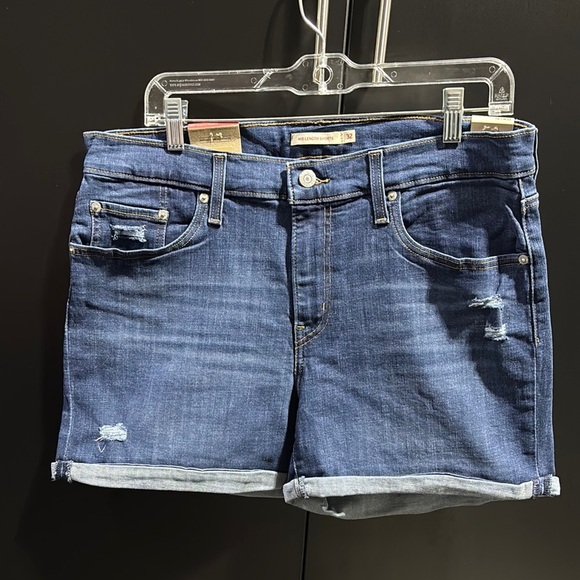 Levi Strauss mid length & rise hyper soft,slim through hip,cuffed 5 pocket - Picture 1 of 11
